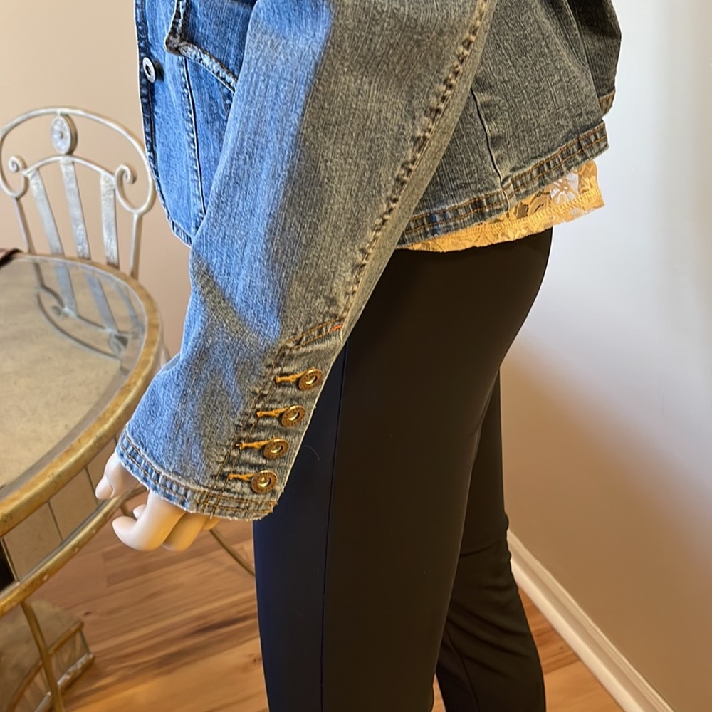Tommy Hilfiger Vintage Stretch Denim Buttoned Front Blazer/Jacket. - Picture 4 of 14